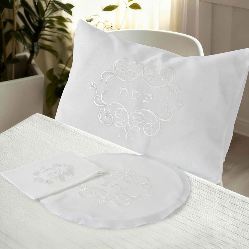 Whisper Weave Pesach Set