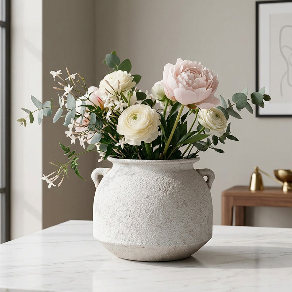 Short Porcelain Vase with Small Handle Design