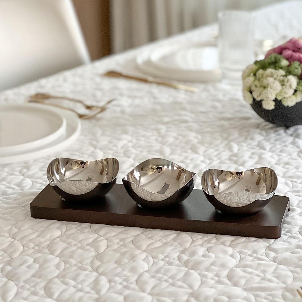 Petal Shaped Dip Bowls with Tray
