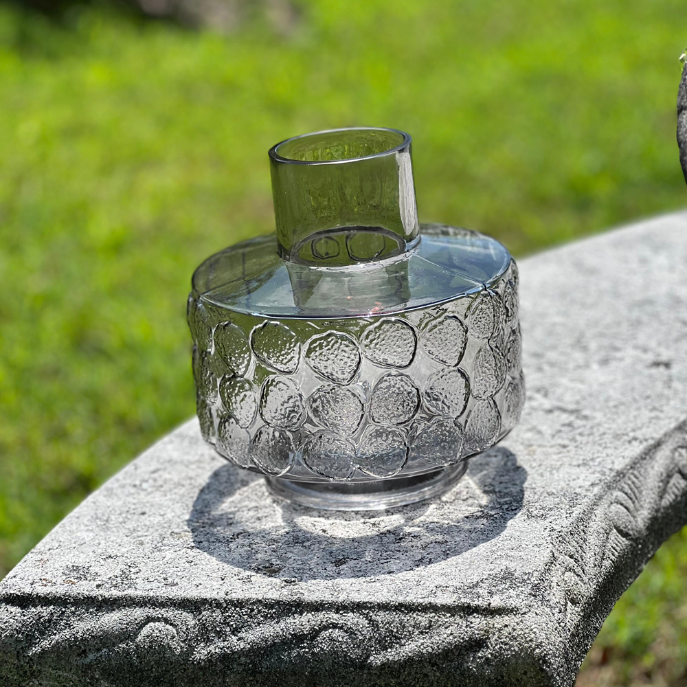 Short Neck Vase With Strawberry Pattern