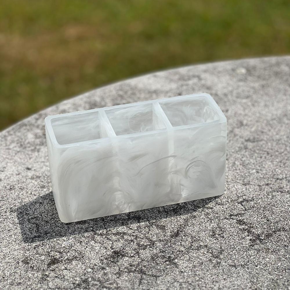Resin Snow Drift Caddy