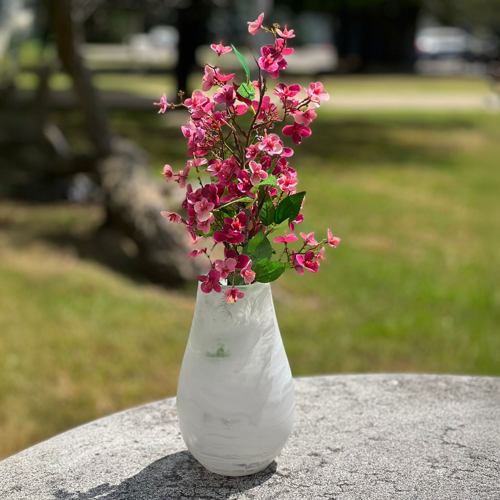 Resin White Swirl Vase