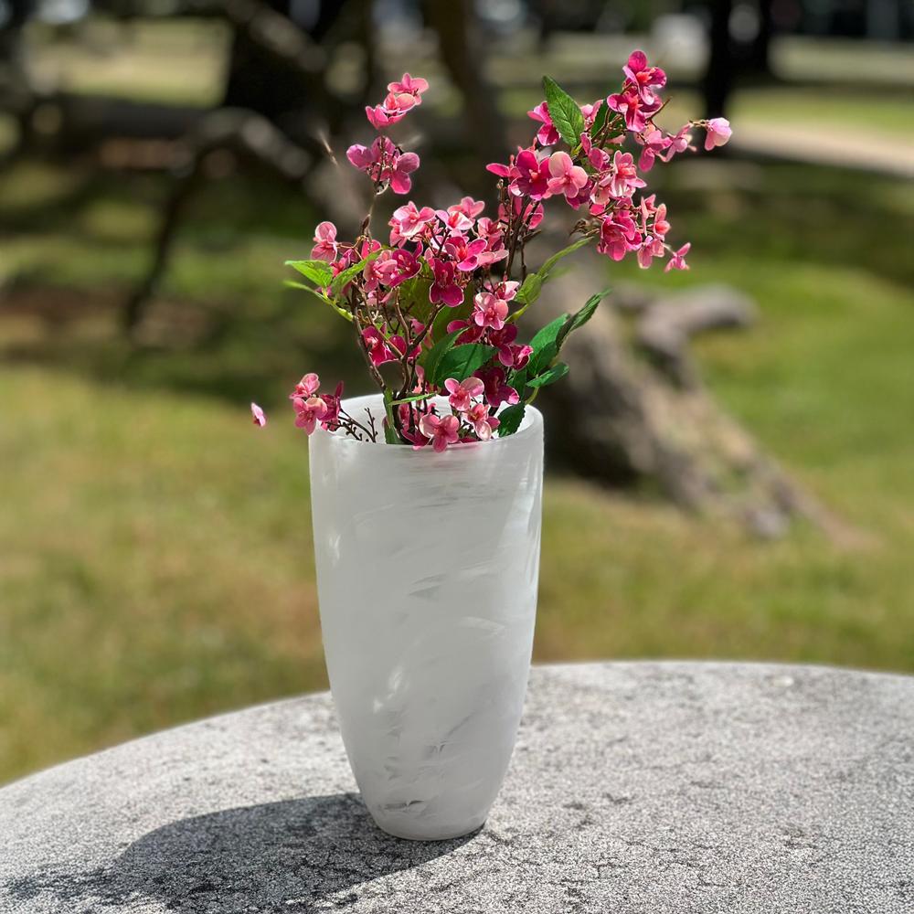 Resin Snow Drift Tall Vase